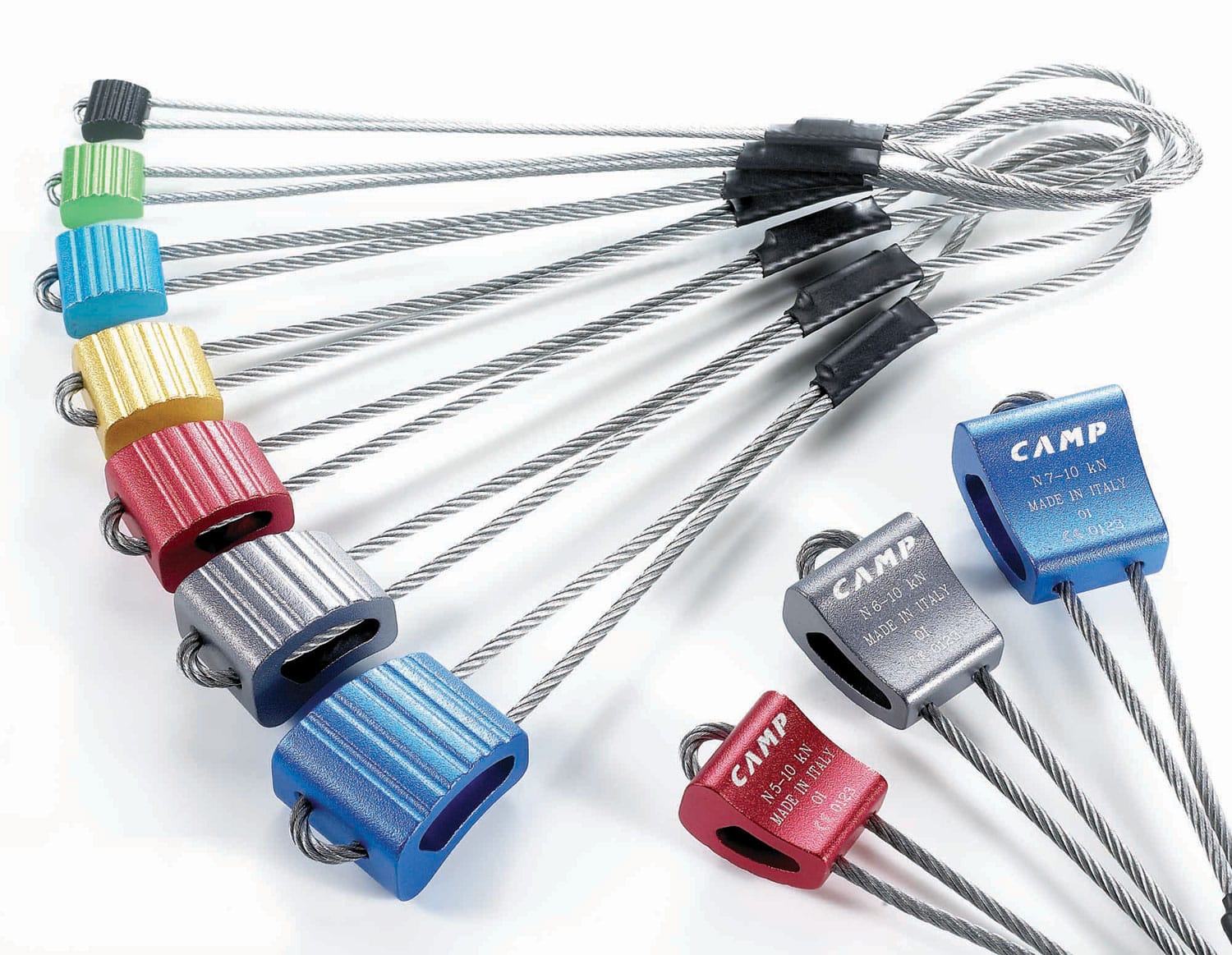 Trad Climbing Kit 02 friends e nuts Sestogrado