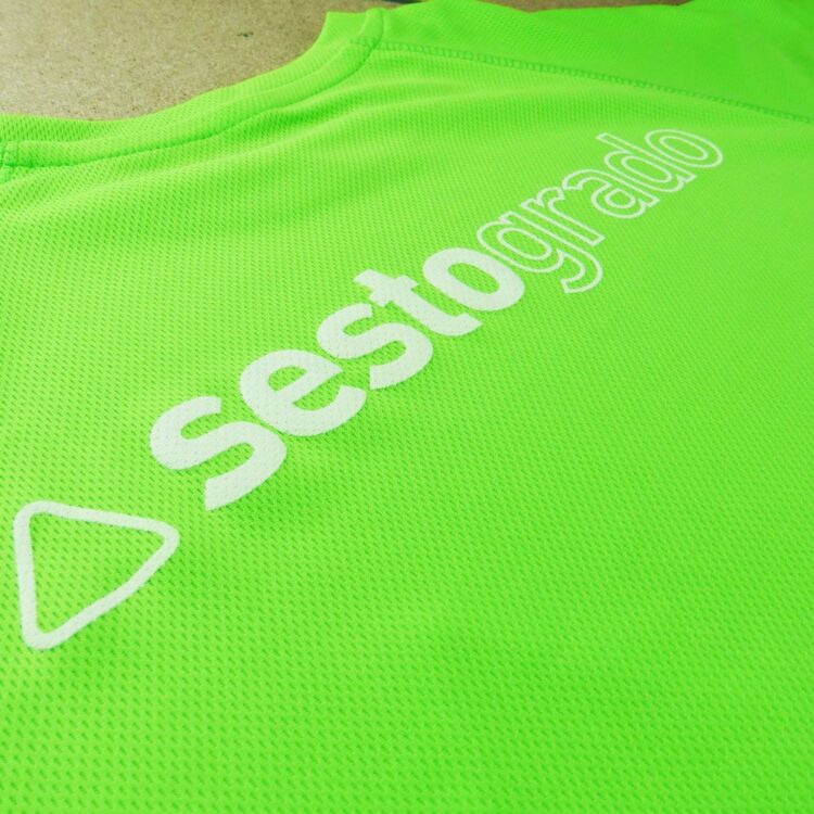 t-shirt sestogrado